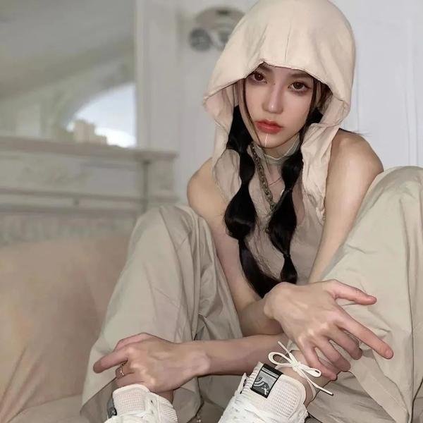 饿虎扑羊海报
