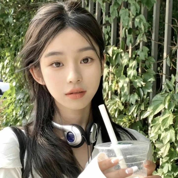 桌子海报